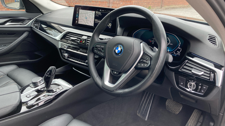 BMW 5 Series 530e SE 4dr Auto Saloon